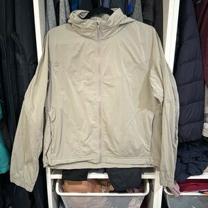 Lululemon windbreaker